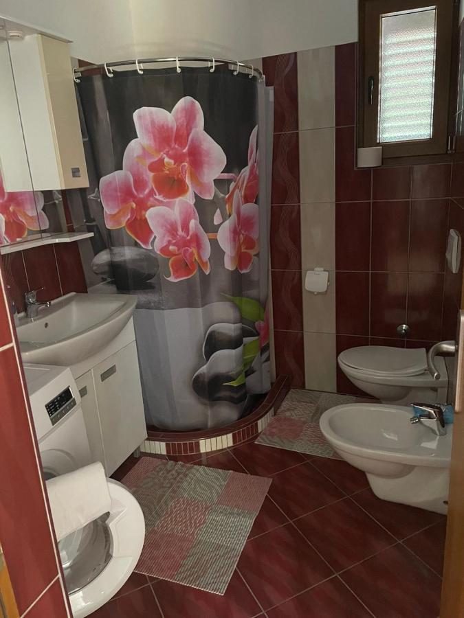 Apartman Edi Nin Buitenkant foto