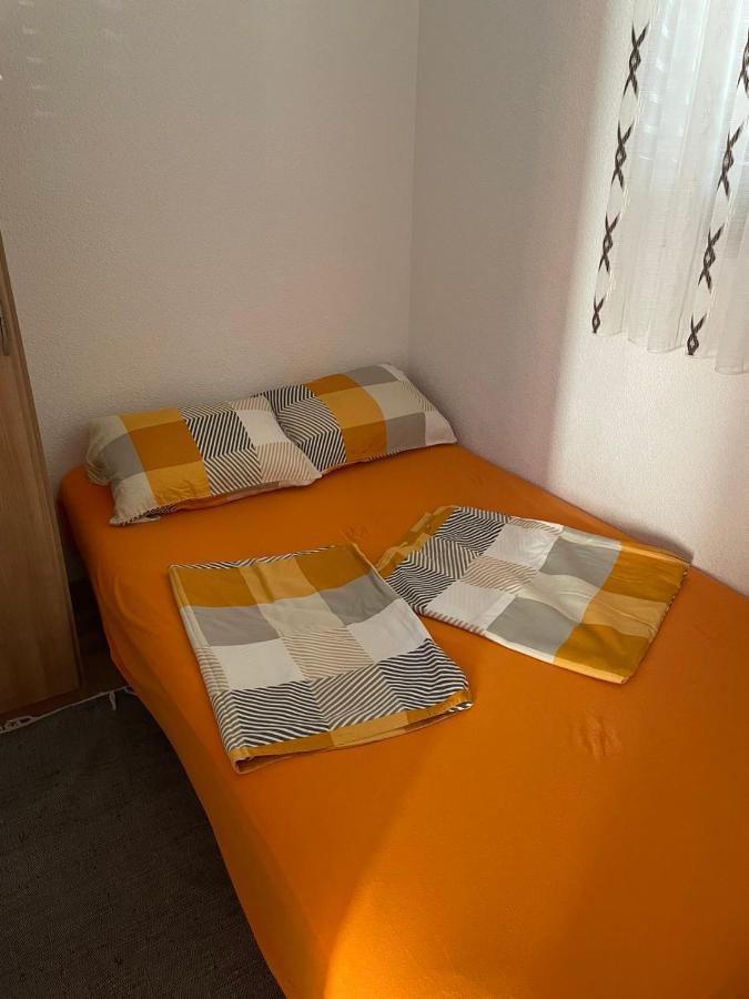 Apartman Edi Nin Buitenkant foto